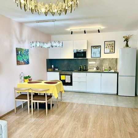 L&L Home Budapest Eksteriør bilde
