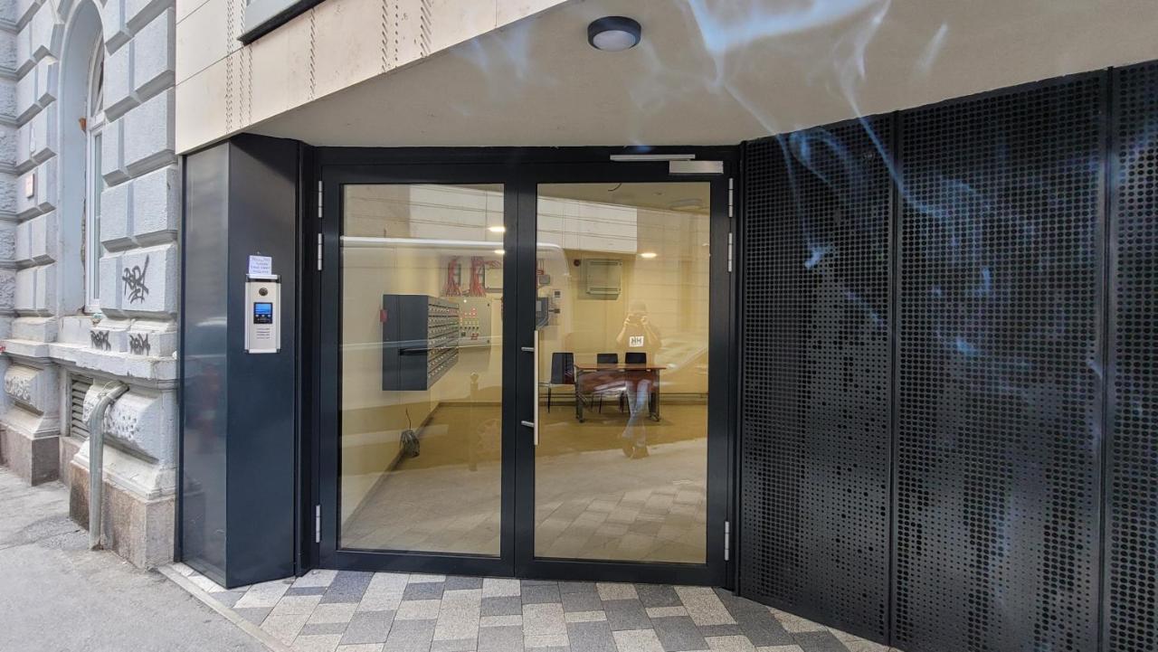 L&L Home Budapest Eksteriør bilde